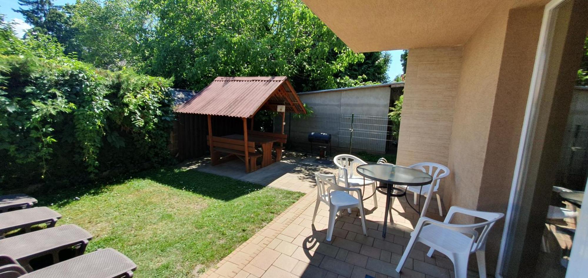 Mandara Wellnes Apartmanok Siófok Exteriér fotografie